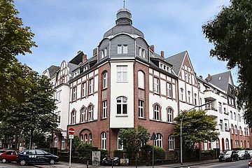 Sanierung einer historischen Fassade in Köln, Sonderburger Straße